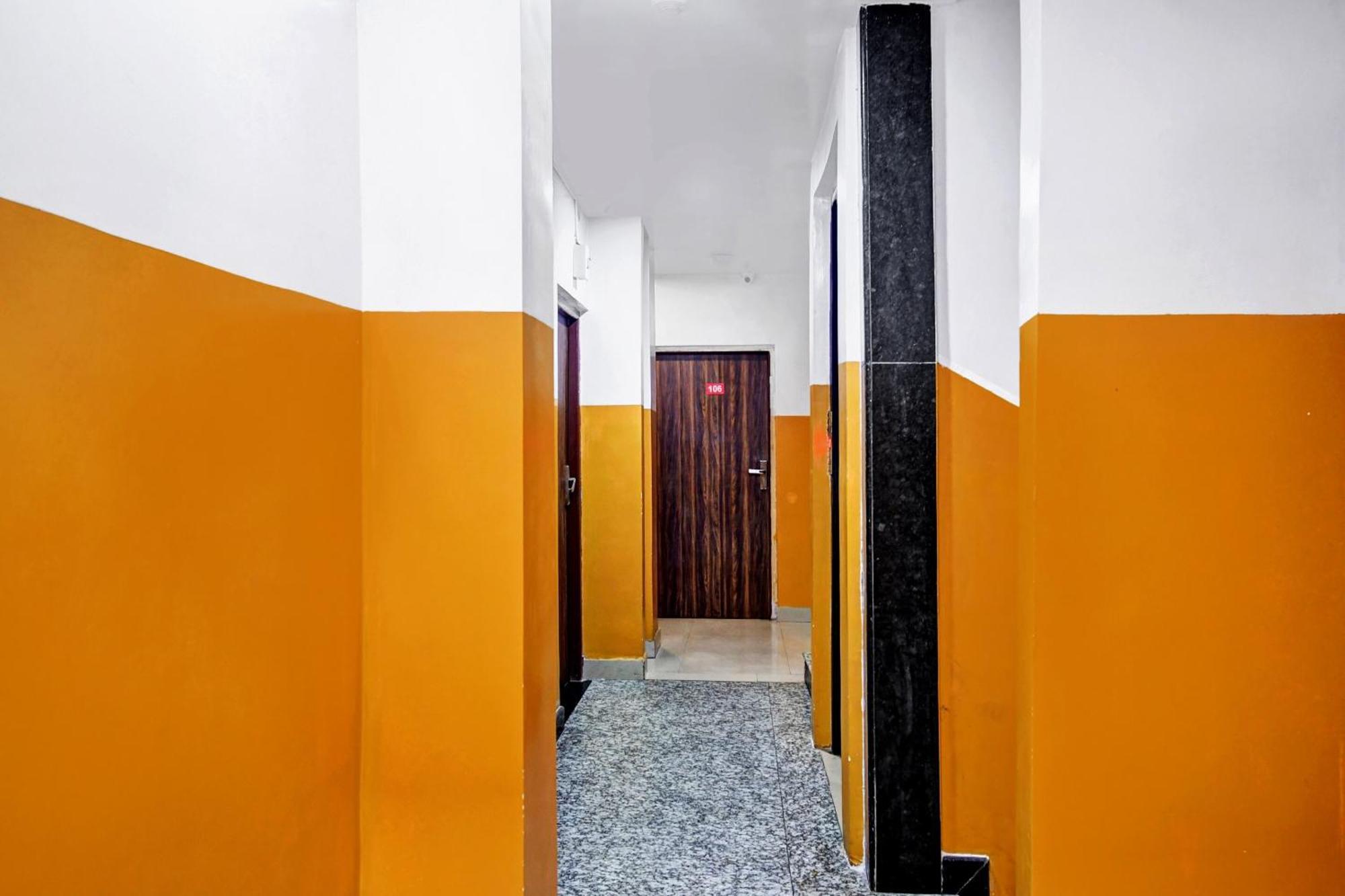 Hotel O Grand Lazeez Hāora エクステリア 写真